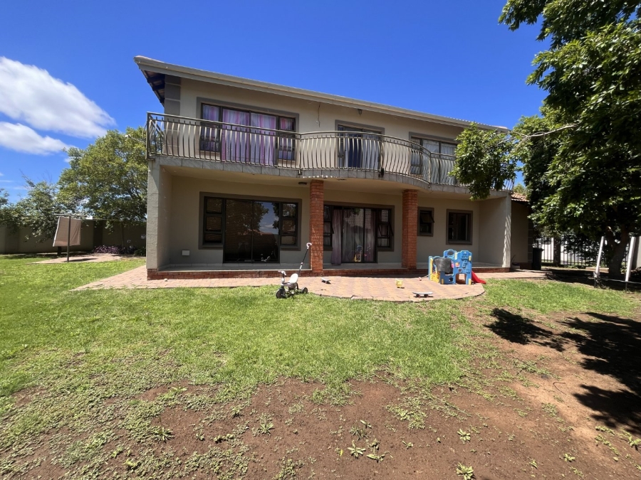 4 Bedroom Property for Sale in Lilyvale Free State